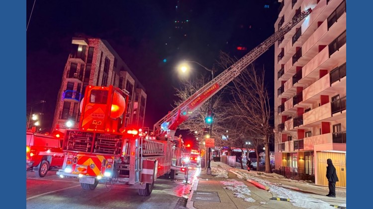 9 displaced in Northeast DC apartment building fire