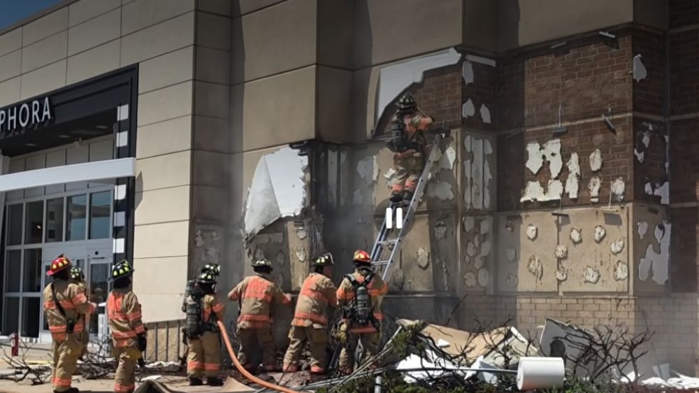 Brush Fire Spreads to Kohl’s Building in Apple Valley; Store Evacuated
